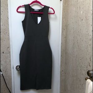 ♦️Super Bawl 🏈 Sale NWT Bodycon Gray Dress